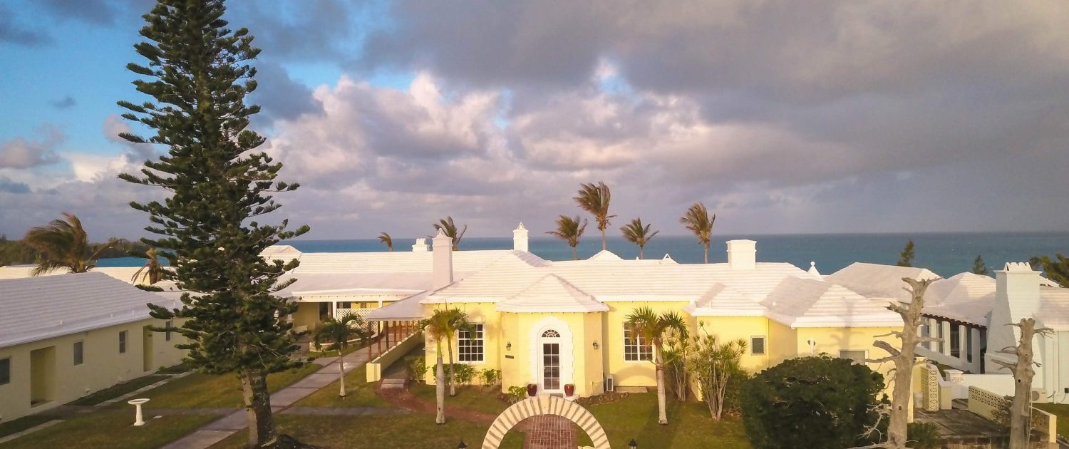 Front entrance to Willowbank Resort